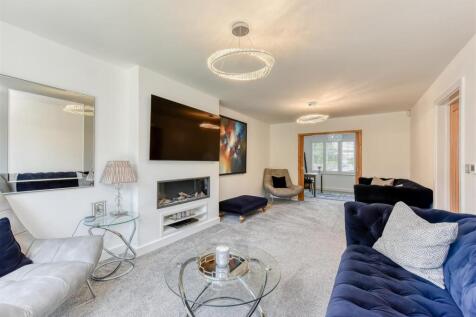 5a Ormes Lane-May25-living1.jpg