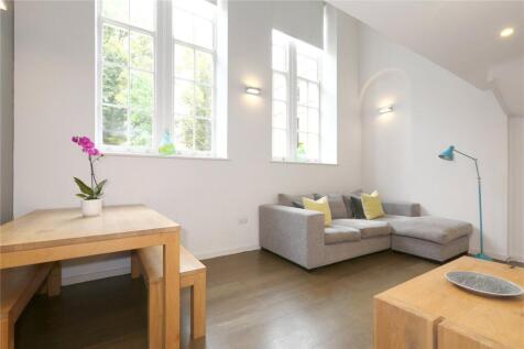 Exceptional one bedroom apartment in a converted Edwardian school building