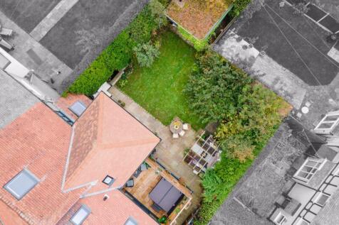 Garden overhead