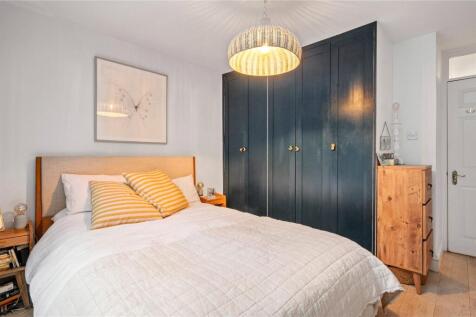 2 bed, 1 bath Apartment in edinburgh - Photo 8