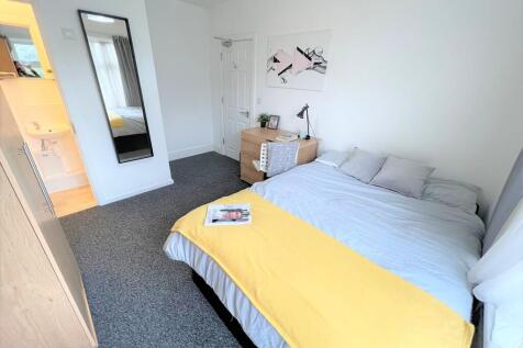 1 Bedroom House in SO16 3BA