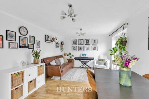 Evesham Gardens (20).jpg