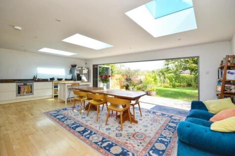 Open Plan Living/Kitchen