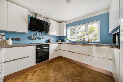 1397325-16-696e79...