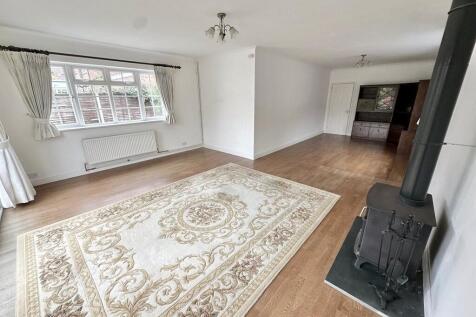 IMG-20251019-WA00...