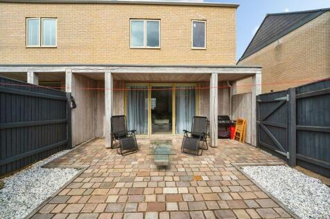 Rear Garden pic 2