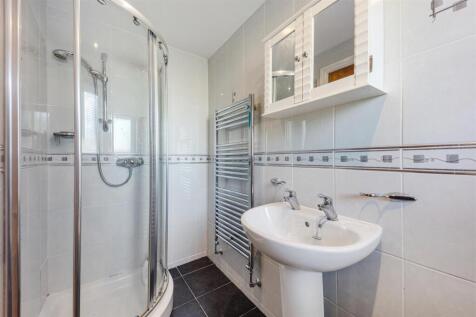 Bed 3 En Suite Shower Room 2