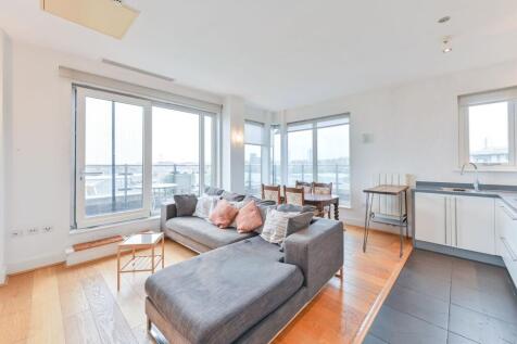 ZERO DEPOSIT AVAILABLE. LONG LET. Ideally situated this fantastic 3 bedroom split level flat features bright and spacious reception room, open plan kitchen and a fabulous balcony.