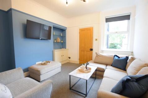 4 Bedroom Terraced in LN1 3AU