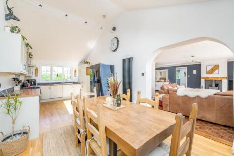 Cloich_The Green_Swinton-11.jpg