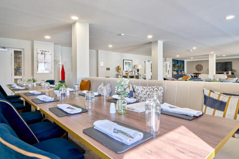 Communal Bistro