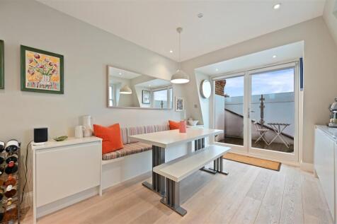 Ormiston Grove - KitchenC3 (1).JPG