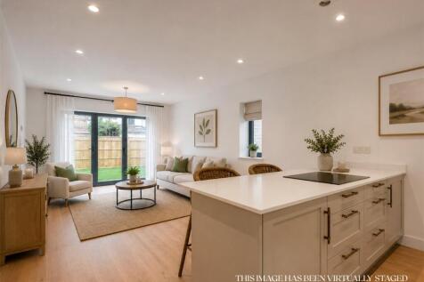 Kitchen/Living Area