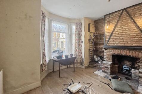 595 Kingston Road, Raynes Park, London, SW20 8SA