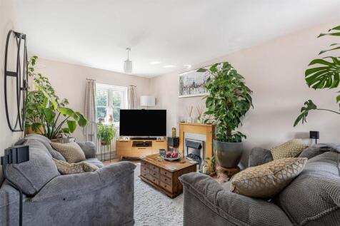 Living Area.jpg