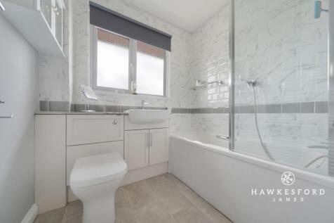Peregrine Drive, Sittingbourne - Bathroom