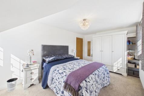 Bedroom: