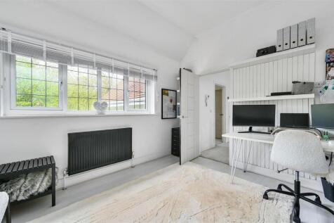 2 THE RUSSETTS - TN377FA (38).jpg