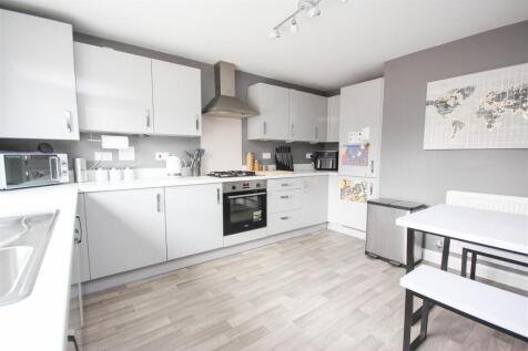 Kitchen 1.JPG