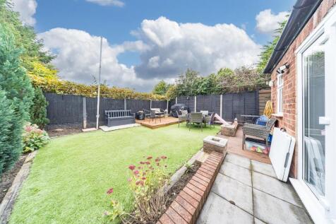 2-Cartmel-Drive-44.jpg