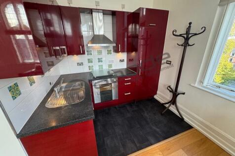 2 Bedroom Flat in S60 1FF