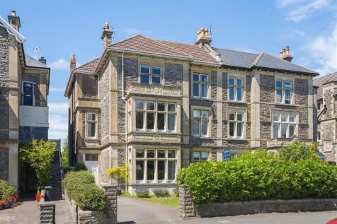 8 bed, 2 bath Semi-Detached in Bristol - Photo 50
