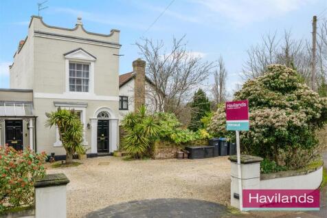 78 Vicars Moor Lane N21 1BN-24.jpg