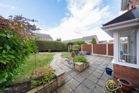 14 Trafalgar Close-030.JPG