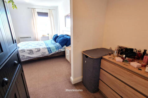 WARDROBE AREA