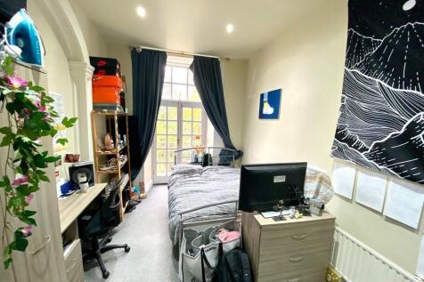 6 Bedroom House in S10 2QQ