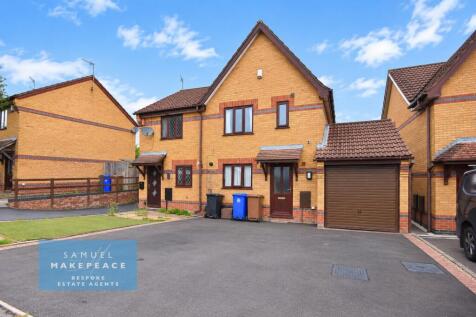 Well Presented Three Bedroom Semi Detached Proper