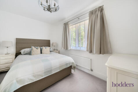 245f6e7b-e74e-4f2...