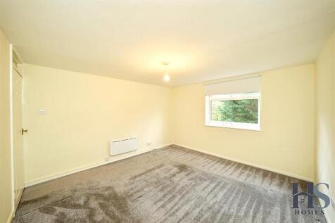 bedroom1.jpg