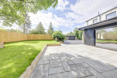 Rear Patio &amp; Garden