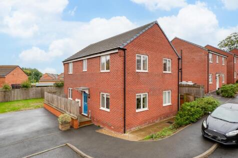 13 Ambler Close, Burton Latimer-1.jpg