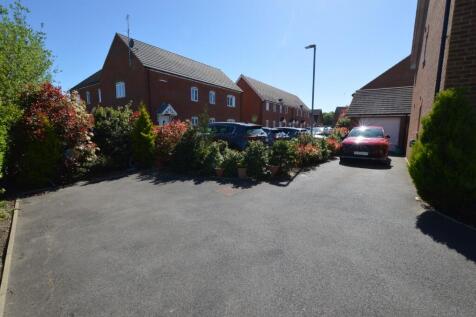 Garage & Driveway