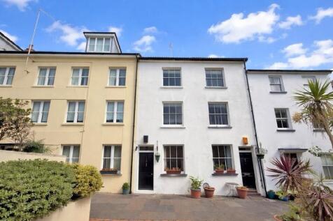 9 Farnham