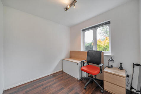 1350578-10-68cabd...