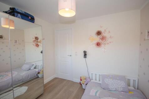 Bedroom three pic 2.jpg