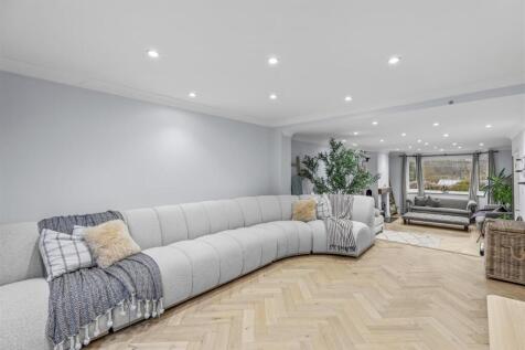 7 Guinions Rd, HP13 7NT-14.jpg