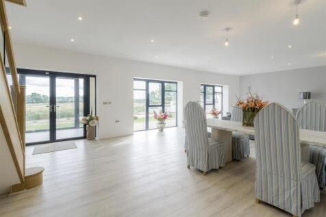 New House, Staverton Sitting/dining area