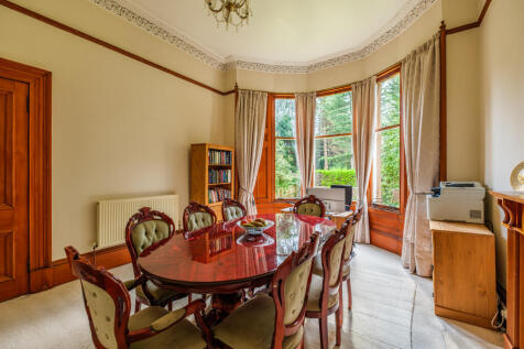 5 bed, 2 bath House in Glasgow - Photo 25