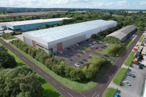 Warehouse to rent in thorp arch