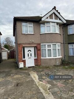 4 Bedroom Semi-Detached in HA2 8RR