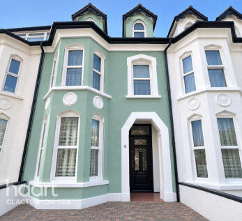 5 Bedroom Terraced in CO15 1UF