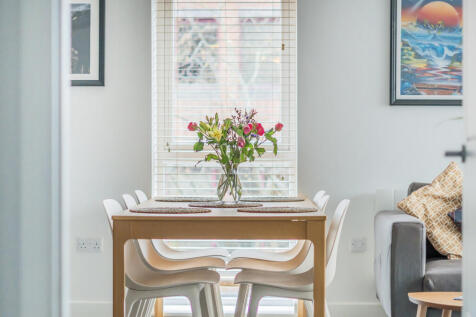 1377022-12-6911f1...