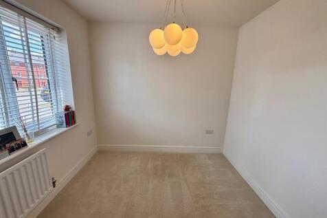 Home Office/Family Room