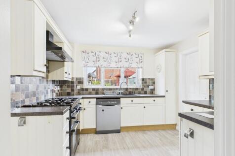 CAM03582G0-PR0136...