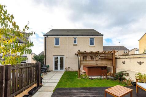 8 Knoll Park Avenue Galashiels 58.JPG