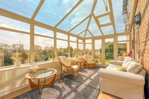 Robies Gorse Farmhouse - Image-18.jpg